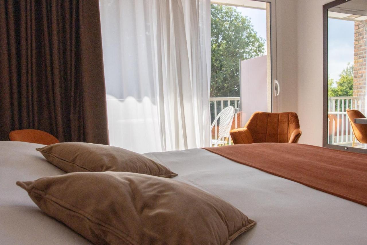 Logis Hotel & Restaurant - Le Relais De Montigny Montigny  Esterno foto
