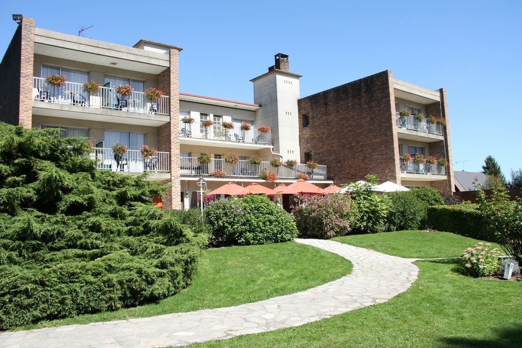 Logis Hotel & Restaurant - Le Relais De Montigny Montigny  Esterno foto